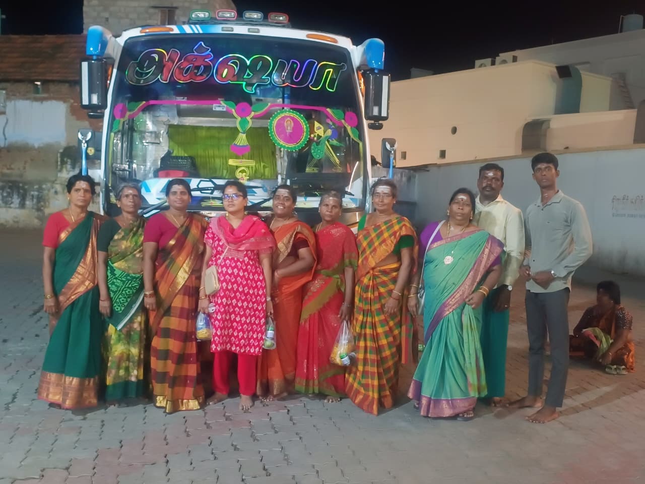 High-Capacity Tourist Coach